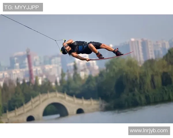 成都极限运动队与广州极限运动队赛后分析力量对决的精彩瞬间