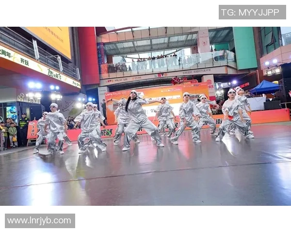 街舞纪实:见证成都街舞队从传统到现代的华丽蜕变之旅 街舞纪实:见证成都街舞队从传统到现代的华丽蜕变之旅