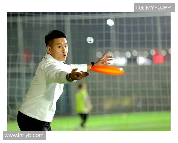 重庆飞盘队荣登全国飞盘技术排行榜第二名展现出色实力与团队协作 重庆飞盘队荣登全国飞盘技术排行榜第二名展现出色实力与团队协作